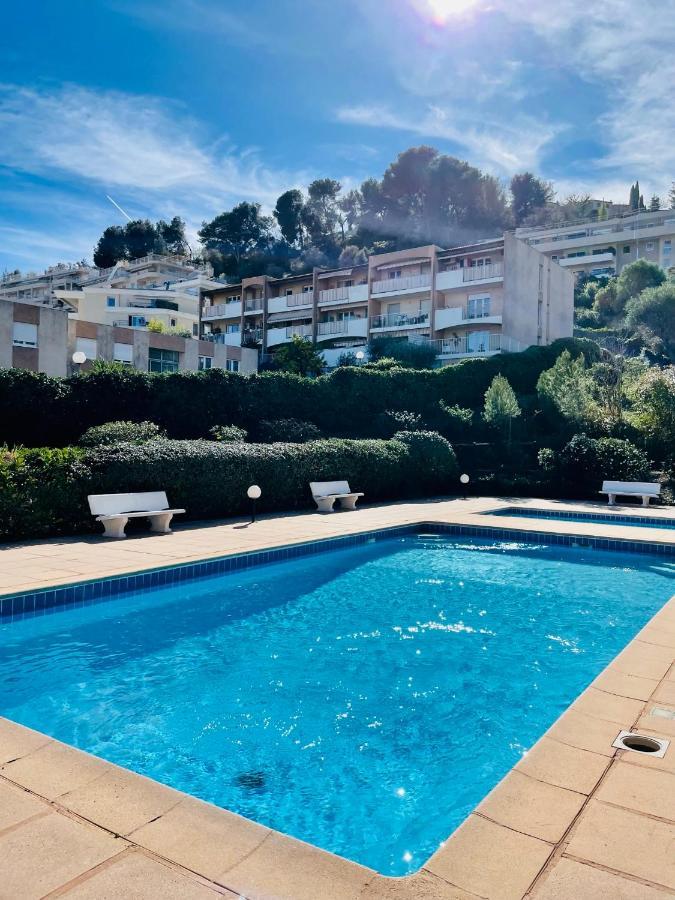 Studio Cosy Avec Terrasse Et Garage Saint-Laurent Du Var Limitrophe Nice Exteriör bild